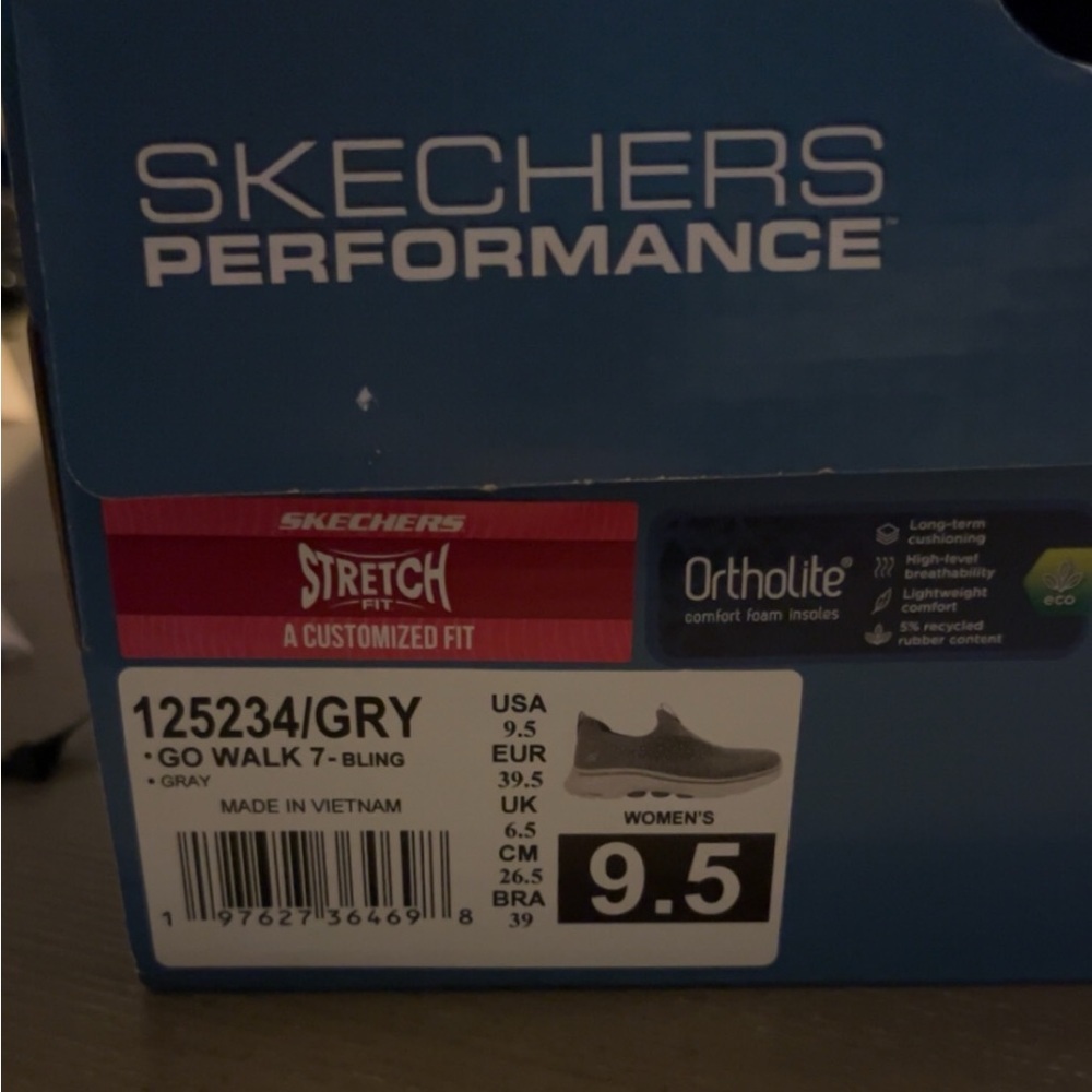 Cute slip ons - Picture 11 of 11